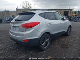 HYUNDAI TUCSON SE KM8JUCAGXFU****** снимка