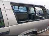 CHEVROLET SUBURBAN 1500 3GNFK16R4XG121756 fotografie