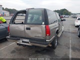 CHEVROLET SUBURBAN 1500 3GNFK16R4XG121756 fotografie