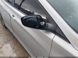 HYUNDAI ELANTRA SE photo