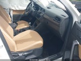 VOLKSWAGEN TIGUAN 2.0T SE R-LINE BLACK/SE BLACK 3VVCB7AX7RM****** снимка
