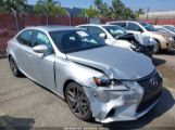 LEXUS IS 200T снимка