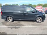 MERCEDES-BENZ METRIS photo