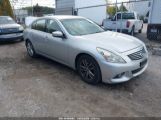 INFINITI G37 photo