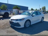 TOYOTA CAMRY LE 4T1R11AK4PU****** снимка