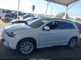 MITSUBISHI OUTLANDER SPORT SE photo