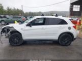 MITSUBISHI OUTLANDER SPORT 2.0 ES/2.0 LE photo