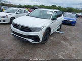 VOLKSWAGEN TIGUAN 2.0T SE R-LINE BLACK 3VV8B7AX5NM****** снимка