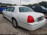 LINCOLN TOWN CAR SIGNATURE снимка