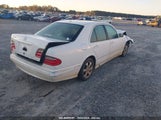 MERCEDES-BENZ E 320 SPECIAL EDITION WDBJF65J02B****** fotografie