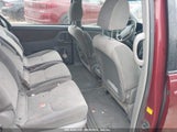 TOYOTA SIENNA LE 5TDKK4CC8AS****** снимка
