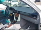 MERCEDES-BENZ E 320 photo