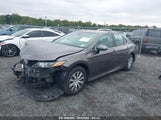 TOYOTA CAMRY LE HYBRID 4T1C31AK4NU****** снимка