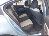 CHEVROLET CRUZE LS 1G1PD5SH3B7****** снимка