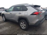 TOYOTA RAV4 XLE 2T3W1RFV3MW****** снимка