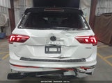VOLKSWAGEN TIGUAN 2.0T SE R-LINE BLACK 3VV8B7AX7PM****** fotografie