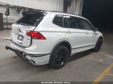 VOLKSWAGEN TIGUAN 2.0T SE R-LINE BLACK 3VV8B7AX7PM****** снимка