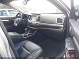 TOYOTA HIGHLANDER XLE V6 5TDKKRFH9FS****** снимка