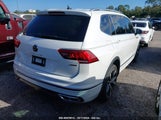 VOLKSWAGEN TIGUAN 2.0T SEL R-LINE 3VV4B7AX9NM****** снимка