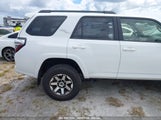 TOYOTA 4RUNNER TRD OFF ROAD PREMIUM JTERU5JR1R6****** снимка