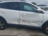TOYOTA RAV4 XLE 2T3WFREV1JW****** снимка