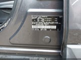 TOYOTA RAV4 XLE JTMWFREV0HJ****** снимка