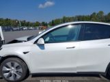 TESLA MODEL Y STANDARD RANGE REAR-WHEEL DRIVE снимка