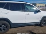 GMC TERRAIN AWD AT4 photo