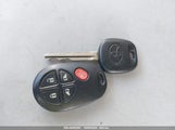 TOYOTA SIENNA LE V6 5TDKK3DC6BS****** снимка