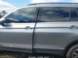 VOLKSWAGEN TIGUAN 2.0T SE/2.0T SE R-LINE BLACK/2.0T SEL снимка