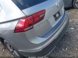 VOLKSWAGEN TIGUAN 2.0T SE/2.0T SE R-LINE BLACK/2.0T SEL снимка