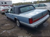 LINCOLN TOWN CAR SIGNATURE 1LNLM82W6VY681836 photo