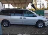 CHRYSLER TOWN & COUNTRY LXI photo