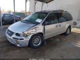 CHRYSLER TOWN & COUNTRY LXI photo