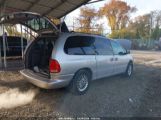 CHRYSLER TOWN & COUNTRY LXI photo