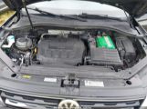 VOLKSWAGEN TIGUAN 2.0T SE/2.0T SEL photo