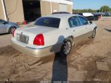 LINCOLN TOWN CAR SIGNATURE LIMITED снимка