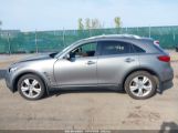 INFINITI FX35 photo