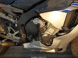 YAMAHA YZFR1 C JYARN39Y8GA001092 снимка