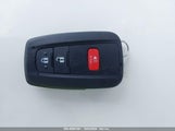TOYOTA C-HR XLE NMTKHMBXXNR****** снимка