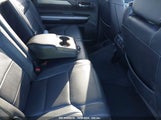 TOYOTA TUNDRA PLATINUM 5.7L V8 5TFGY5F11JX****** снимка
