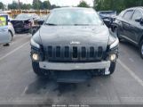 JEEP CHEROKEE SPORT photo