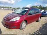 TOYOTA SIENNA LE photo