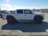TOYOTA TACOMA PRERUNNER V6 5TEJU62N28Z****** photo