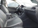 VOLKSWAGEN TIGUAN 2.0T SE/2.0T SEL/2.0T SEL R-LINE/2.0T SEL R-LINE BLACK 3VV3B7AX7KM****** снимка