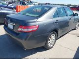 TOYOTA CAMRY XLE photo