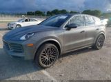 PORSCHE CAYENNE photo