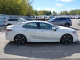 TOYOTA CAMRY XSE V6 4T1BZ1HK6JU****** fotografie