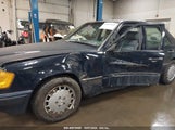MERCEDES-BENZ 300 E WDBEA30D3LB235863 снимка