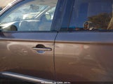 MITSUBISHI OUTLANDER SE JA4AZ3A39JZ****** снимка